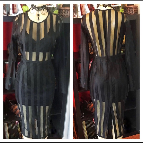 Forever 21 Dresses & Skirts - Sexy Striped Mesh lined Bodycon Party Dress Size M